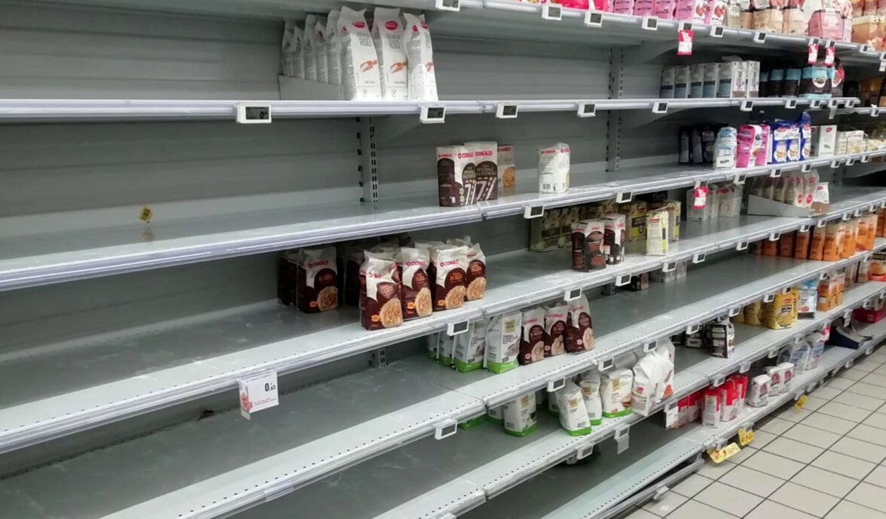 Assalti al supermercato: che cosa comprare in caso di emergenza?